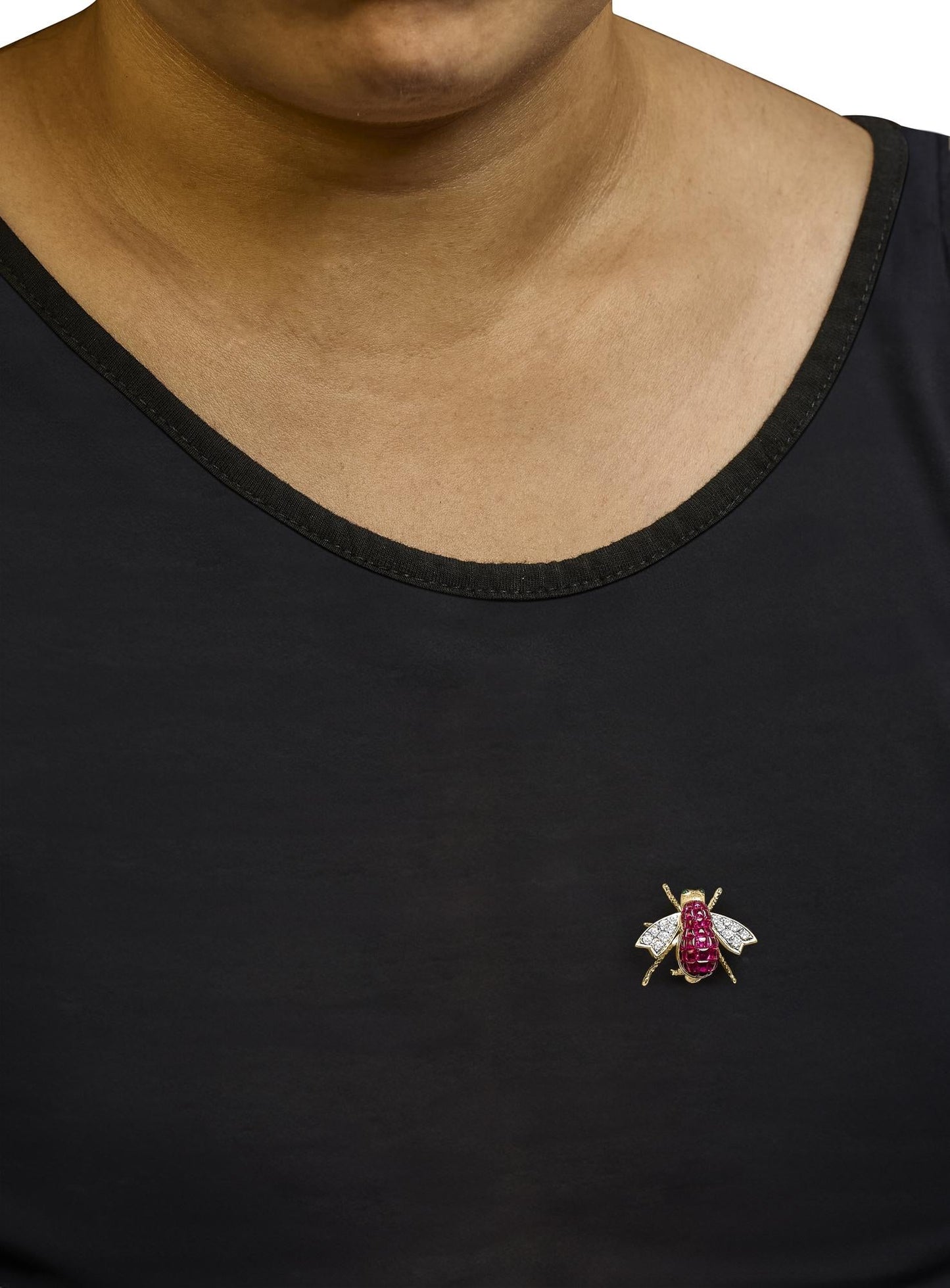 18K Yellow Gold 3/8 Cttw Diamond and 6 3/4 Cttw Red Ruby Bumblebee Brooch Pin (F-G Color, VS2-SI1 Clarity)-3