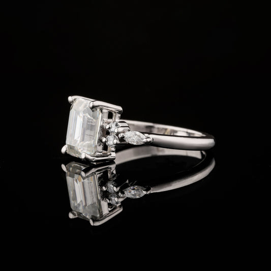 Scarlett Ring