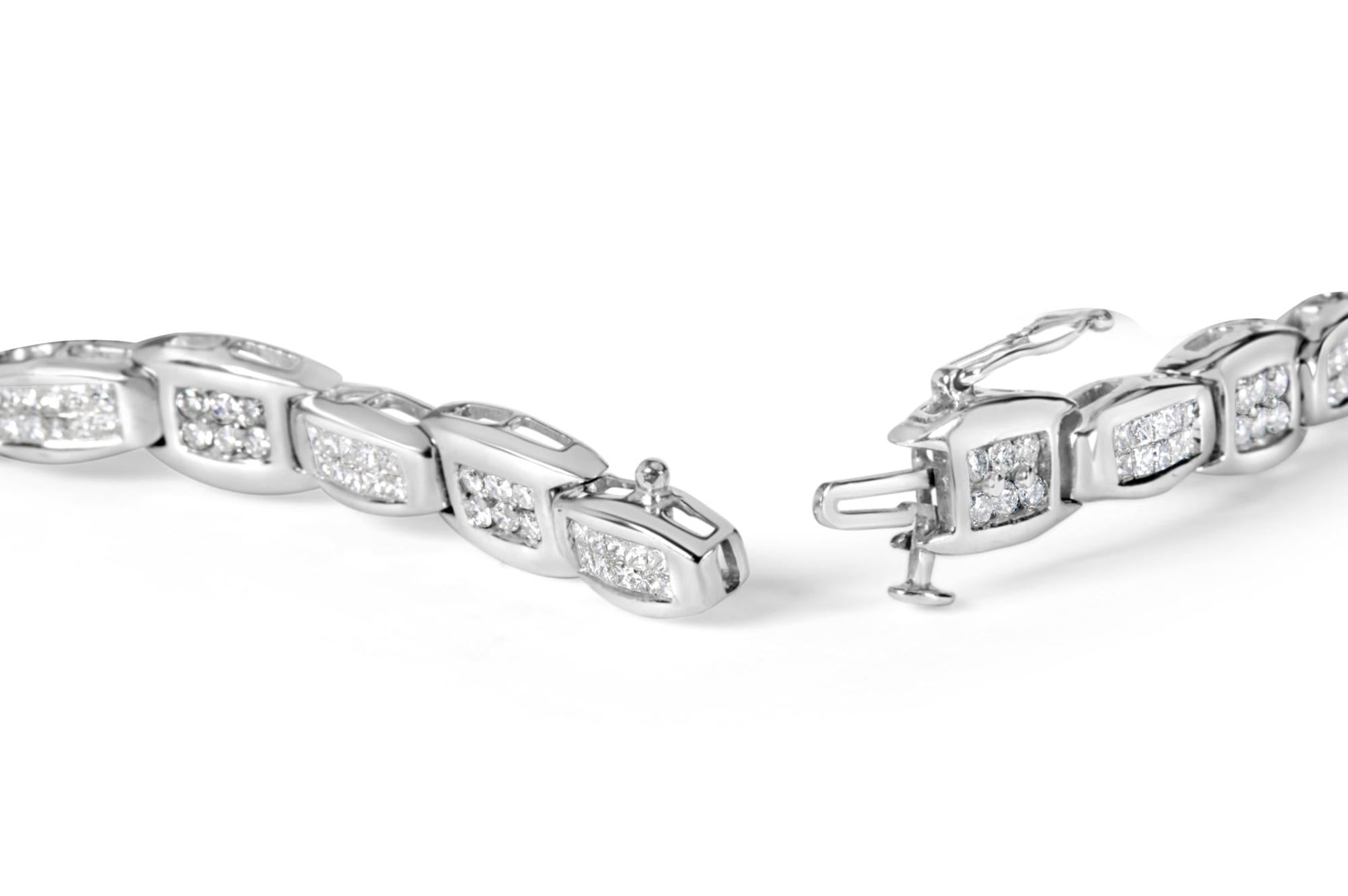 14K White Gold 2-1/2 Cttw Round-Brilliant & Baguette Cut Diamond 7" Alternating Flared Links Tennis Bracelet (H-I Color, SI1-SI2 Clarity)-1
