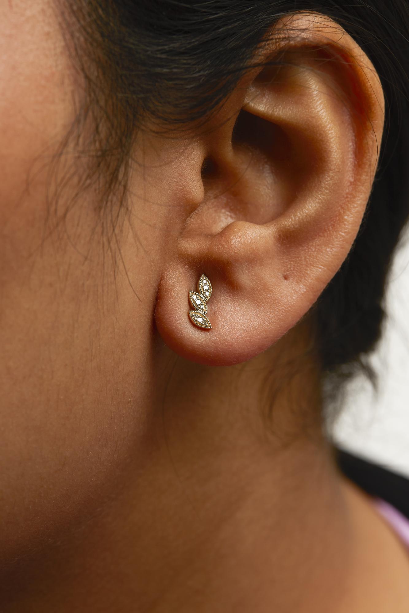 10K Yellow Gold 1/10 Cttw Diamond Triple Leaf Stud Earring (H-I Color, I1-I2 Clarity)-3